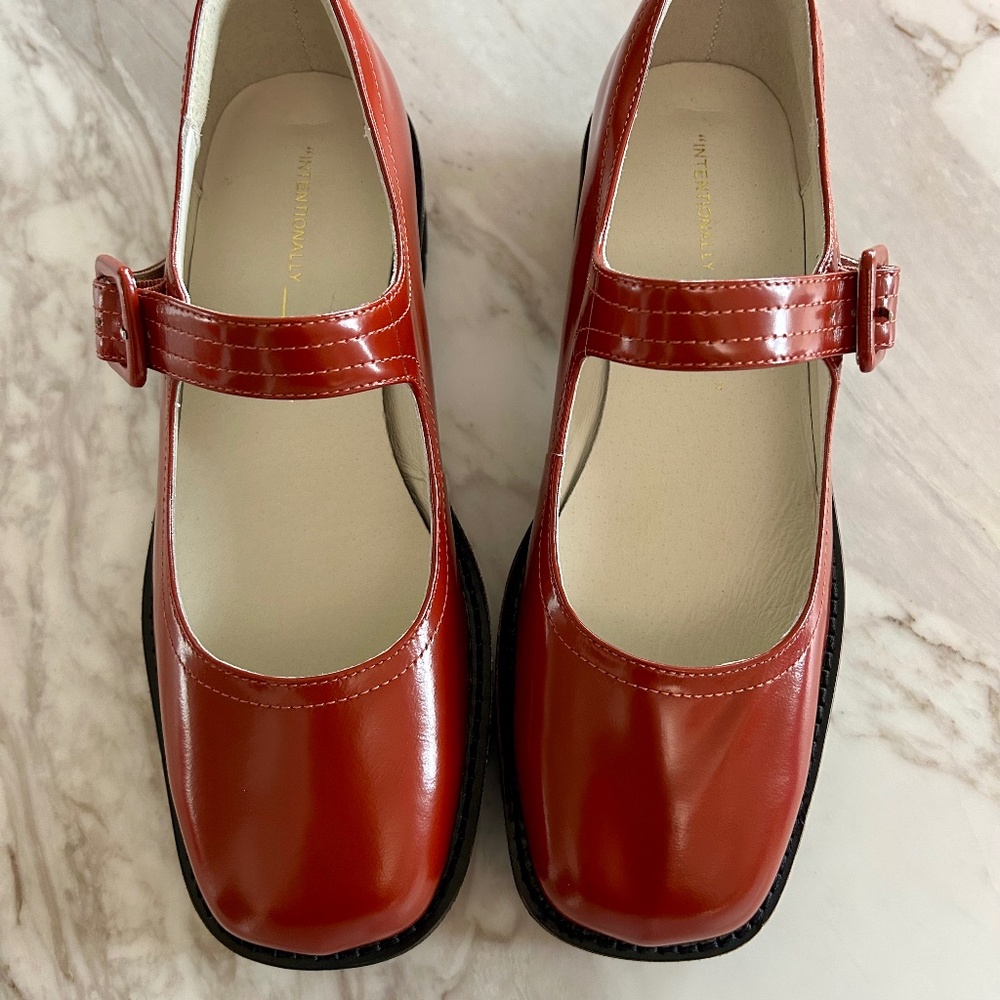 Intentionally Blank Veronica Mary Jane Tomato Red Shoes Women’s size 8